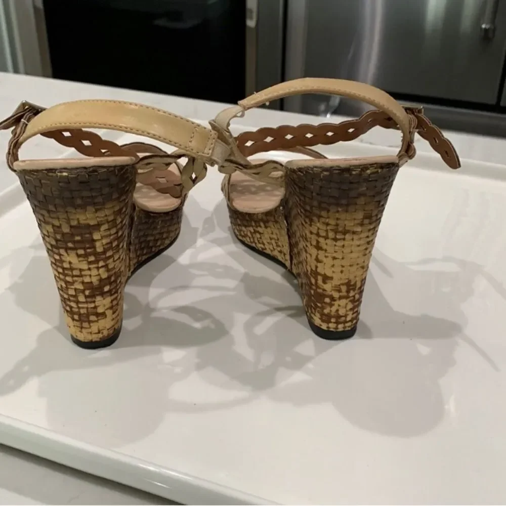 Bundle of bag / sandals heels platform size 7